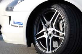 Michelin Pilot Super Sport auf Auto