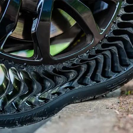 Michelin Uptis der einzige luftlose Reifen der Welt rollt jetzt auch in Europa