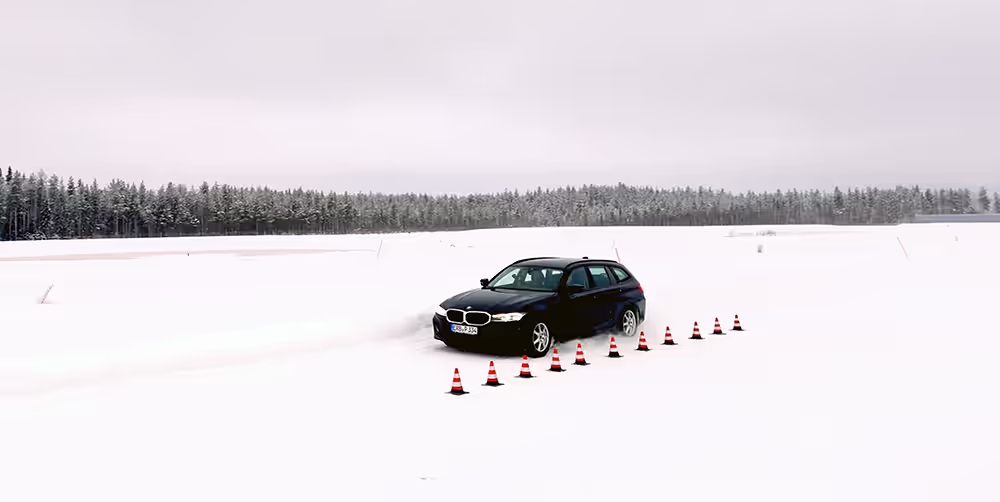 Winterreifen und Ganzjahresreifen im AvD-Test